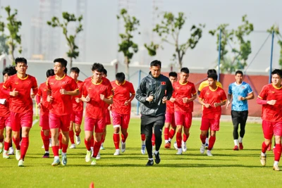 L’équipe vietnamienne dans l’arène de la Coupe d’Asie 2023 en Ouzbékistan