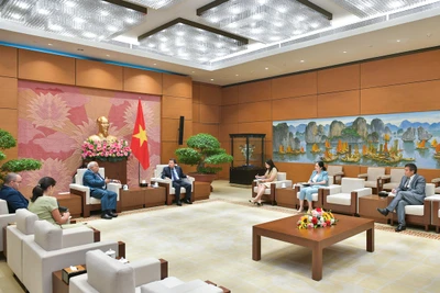 Le Vietnam et Cuba organiseront de nombreuses activités pour célébrer le 50e anniversaire de la visite de Fidel Castro à Quang Tri