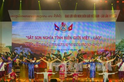 Le premier échange d’amitié frontalière Vietnam-Laos à Son La