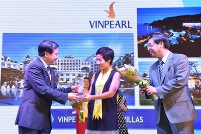 Vinpearl dans le Top 10 du «The Guide Awards 2016»  