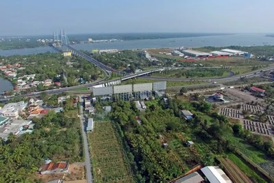 Vinh Long appelle à l'investissement dans des projets clés