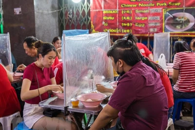 La Thaïlande prolonge l'état d'urgence avant la vaccination contre le COVID-19