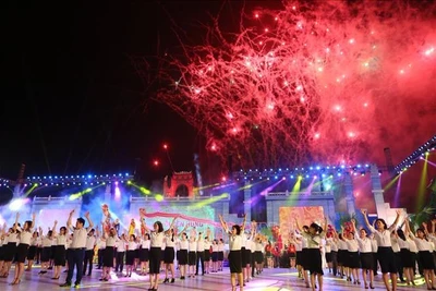 Diverses activités en l'honneur de la fête des rois fondateurs Hung 