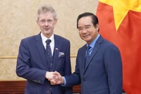 Le président du Comité populaire de Ho Chi Minh-Ville, Nguyen Van Duoc (à droite), et le président du Sénat du Parlement de la République tchèque, Milos Vystrcil. Photo: VNA