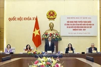 Tran Thanh Man, président de l’Assemblée nationale et du Conseil électoral national, préside cette conférence. Photo: VNA