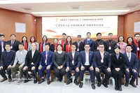 Des jeunes des provinces frontalières Vietnam-Chine s'unissent pour construire un avenir vert. Photo: VNA