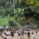 La pêche à mains nues dans le ruisseau de Lâm Bình, une fête originale à Tuyên Quang
