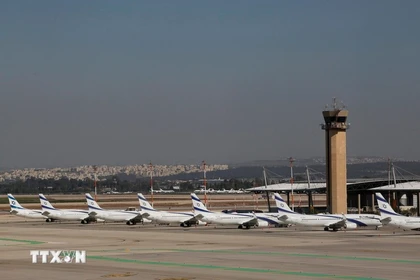 Un avion de la compagnie aérienne israélienne El Al à l’aéroport international Ben Gurion International Airport, près de Tel Aviv (Israël). Photo: Xinhua/VNA