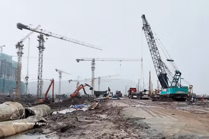 Le chantier du Centre de conférences de la Réunion des dirigeants économiques de l'APEC 2027, dans la zone spéciale de Phu Quoc, province d'An Giang. Photo: VNA