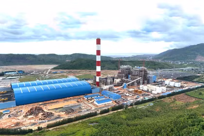 Projet majeur du plan de développement énergétique du Vietnam, le projet de la centrale thermique de Quang Trach 1 devrait jouer un rôle crucial dans la garantie de la sécurité énergétique nationale. Photo : VNA
