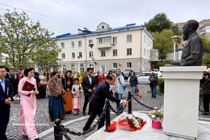 Vladivostok honore le président Hô Chi Minh en rebaptisant un arrêt de bus