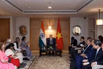 Le secrétaire général du Parti communiste du Vietnam et président de la République To Lam rencontre l’Association d’amitié Inde-Vietnam à New Delhi. Photo: VNA