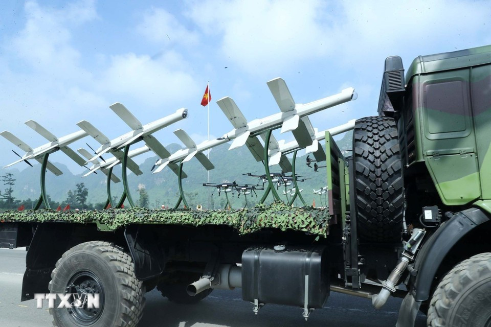 Des drones fabriqués au Vietnam lors de la répétition conjointe.