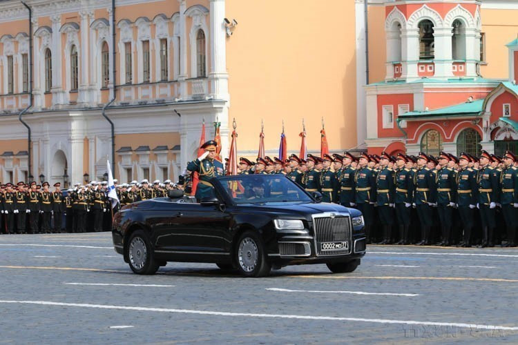 Défilé militaire marquant le 77ᵉ anniversaire de la Victoire sur le fascisme (1945 – 2022), sur la Place Rouge à Moscou, le 9 mai 2022. Photo : VNA