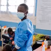 Soins d'un patient atteint d’Ebola dans un hôpital en République démocratique du Congo, le 16 mai 2026. Photo : Xinhua/VNA
