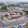 Vue d’ensemble des entrepôts du poste-frontière international de Mong Cai. Photo : VNA