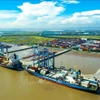 Déchargement de marchandises au port de Hai Phong. Illustration : VNA