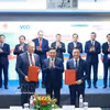 L’un des temps forts de l’événement a été l’échange de plusieurs documents de coopération entre entreprises vietnamiennes et russes, en présence du Premier ministre Le Minh Hung et de hauts responsables des deux pays. Photo: VNA