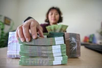 Lors des deux premiers mois de l'année 2026, les recettes budgétaires totales de l'Etat ont atteint 601.300 milliards de dongs. Photo: Vietnam+