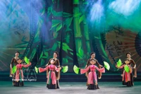 Le Théâtre national de marionnettes du Vietnam apporte des spectacles vivants et accessibles à tous les publics, offrant des moments de détente et véhiculant des messages de joie, d’harmonie entre l’homme et la nature, ainsi que d’optimisme dans la vie quotidienne. Photo: VNA