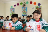 Élèves de l'école primaire de Tien Dien à Ha Tinh. Photo: VNA