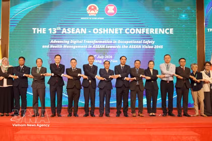 Délégués à la 13e Conférence du Réseau de l'ASEAN pour la sécurité et la santé au travail (ASEAN-OSHNET). Photo: VNA