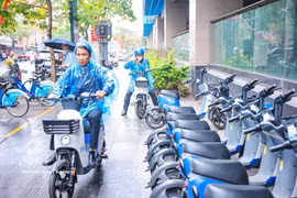 LG Energy Solution et Honda prévoient l’installation d’une cinquantaine de stations d’échange de batteries à des emplacements stratégiques de Hanoi et le déploiement de 500 deux-roues électriques afin d’en tester l’efficacité opérationnelle. Photo: VNA