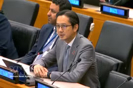 L’ambassadeur Do Hung Viet, chef de la Mission permanente du Vietnam auprès de l’ONU, lors d’un débat général consacré à l’éradication de la pauvreté, au développement agricole et à la sécurité alimentaire. Photo: VNA
