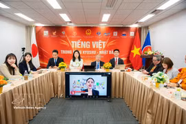 Des participants au programme "Le vietnamien au cœur de Kyushu, au Japon". Photo: VNA