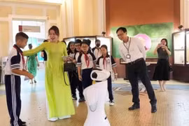 Robot de guide au Musée d'histoire de Ho Chi Minh-Ville. Photo: nhandan.vn