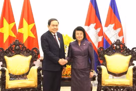 Le président de l'Assemblée nationale vietnamienne, Tran Thanh Man, et son homologue cambodgienne Samdech Khuon Sudary. Photo: VNA
