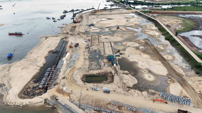 Le projet du port de pêche de Cua Nhuong représente un investissement total de 260 milliards de dongs. Photo: VNA 3 (13).jpg