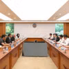 Réunion entre le vice-ministre des Finances, Cao Anh Tuan, et des dirigeants de TikTok Vietnam. Photo: thoibaotaichinhvietnam.vn