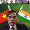 Le conseiller commercial de l’ambassade du Vietnam en Inde, Bui Trung Thuong, prononce le discours d’ouverture du webinaire. Photo : VNA