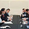 Réunion entre le ministre vietnamien de l'Industrie et du Commerce, Nguyên Hông Diên, et le ministre d'État au Cabinet du Japon, Kazuchika Iwata, à Melbourne. Photo: VNA
