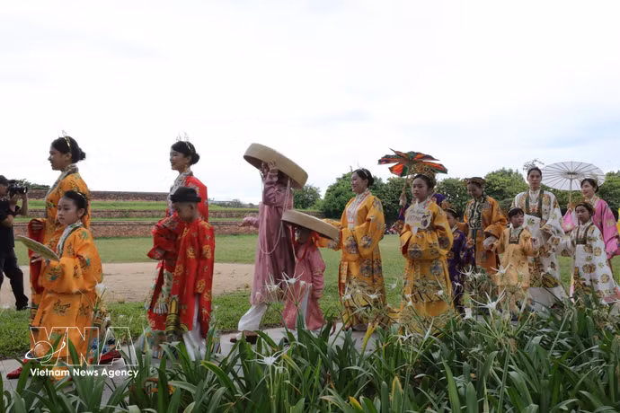 Parade « Bach hoa bô hành » 2026 : « Convergence des styles vietnamiens »