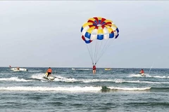 Le Comité populaire municipal de Da Nang (Centre) a publié un plan visant à organiser des activités de loisirs et de divertissement nautiques dans les zones côtières et sur la rivière Han. Photo: Internet