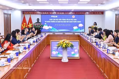 La réunion entre la VNA et les représentations du Vietnam à l’étranger. Photo: VNA