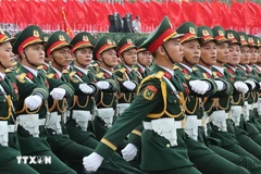 Des officiers de l'armée lors du défilé marquant le 80e anniversaire de la Révolution d'août et la Fête nationale (2 septembre). Photo : VNA