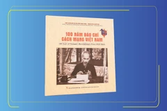 Un livre photo célèbre un siècle de la presse révolutionnaire vietnamienne