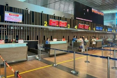 Les aéroports internationaux de Van Don et de Cat Bi seront fermés du 21 juillet à 23h jusqu’au 22 juillet à 12h. Photo: VNA