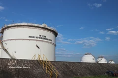 La raffinerie de Dung Quat a dépassé ses capacités opérationnelles, atteignant 123,5 % de sa capacité équivalente. Photo: VNA