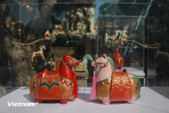 Nouvel An 2026: des statues de chevaux uniques des Hauts Plateaux du Centre présentées à Hanoï