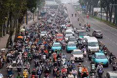 Hanoï et Ho Chi Minh-Ville contrôleront les émissions des motos à partir du 1er juillet 2027. Photo: VNA