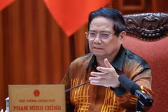 Construire des centres financiers internationaux au Vietnam avec des conditions supérieures