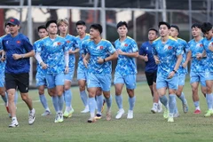 Près de 100 projections collectives pour le match d’ouverture Vietnam - Jordanie (U23). Photo: VFF