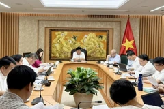La réunion tenue le 31 juillet entre le vice-Premier ministre Nguyen Chi Dung et des partenaires sud-coréens. Photo: VNA