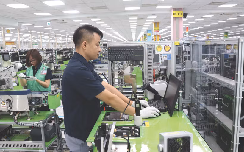 Au cours des quatre premiers mois de 2024, l’indice de production industrielle du Vietnam a augmenté de 6% sur un an. Photo : VNA/CVN 