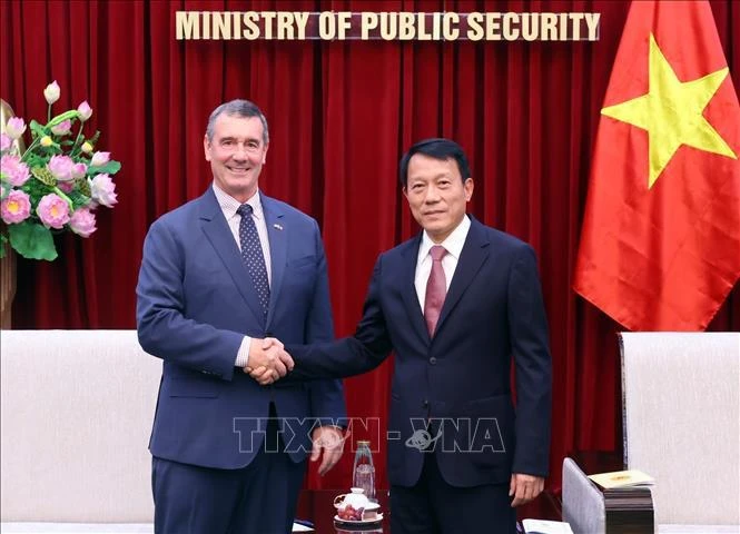 Promouvoir la coopération en matière de sécurité aérienne Vietnam-États-Unis