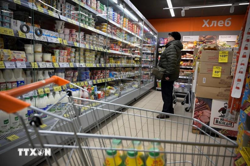 Dans une supermarché à Moscou, en Russie. Photo: VNA